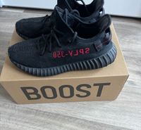 Yeezy boost 350 v2 Bred Schwarz Rot 44 Neuwertig Bayern - Vilshofen an der Donau Vorschau