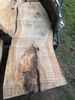 Walnuss Bohlen Holz Tischplatte unbesäumt Epoxidharz Sachsen - Flöha  Vorschau