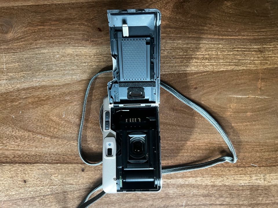 Fujifilm Point and shoot Kamera - analog - Film - 35mm - Canon in Leipzig