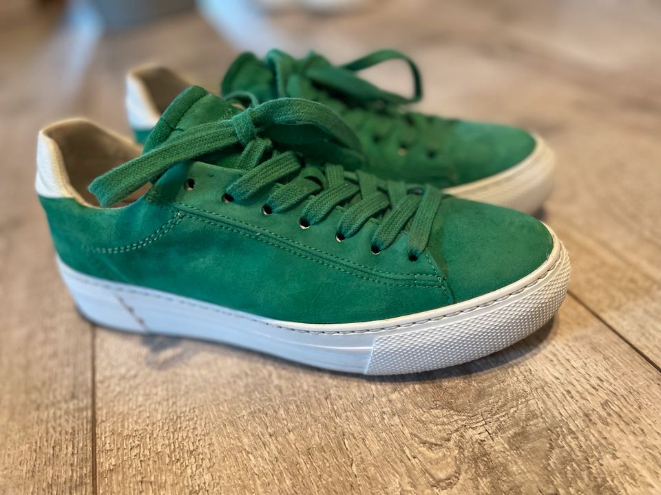 Gabor comfort Sneaker Turnschuhe grün weiß 39 in Betzdorf