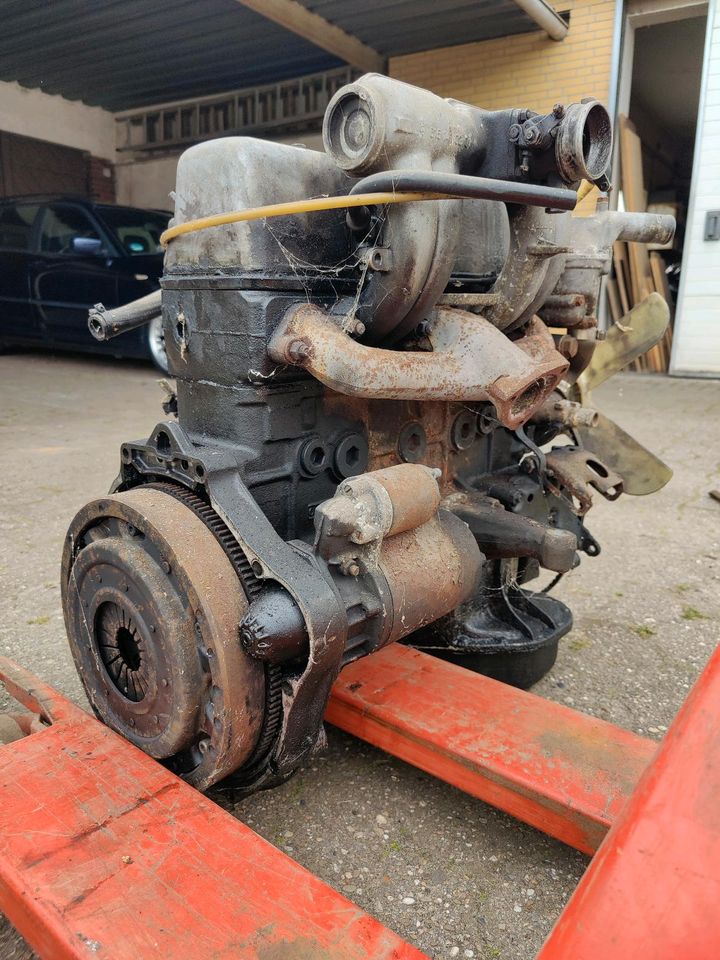 Mercedes Benz 200d 615 Motor inkl. Anbauteile in Wiefelstede