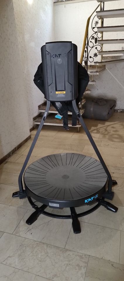 KAT VR - KAT Walk C VR Treadmill inkl. Schuhe in Küps