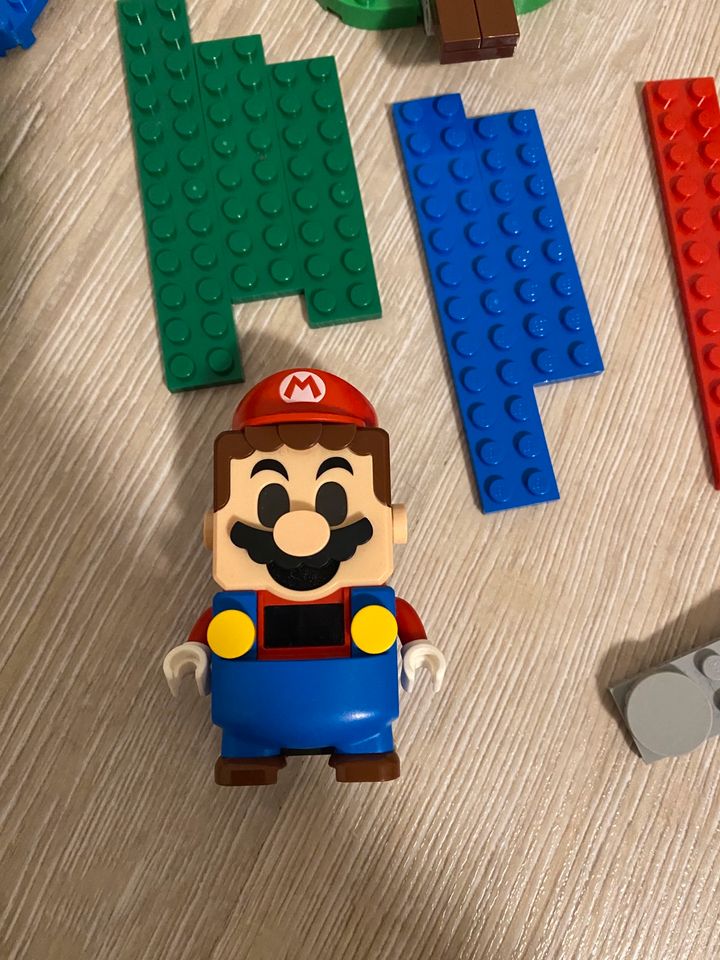 Lego Super Mario Starter Set 71360 in Düsseldorf