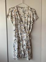 Wickelkleid mit Blumenprint Thüringen - Heilbad Heiligenstadt Vorschau