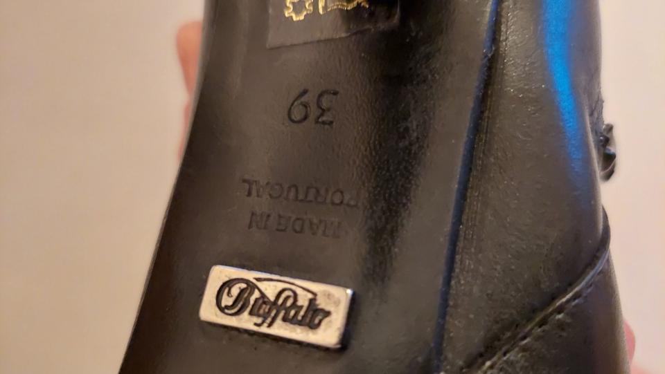Lederstiefel, High Heels, Echtleder, Größe 39, Marke Buffalo in Neuenhagen