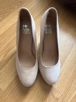 Absatzschuh beige Köln - Rodenkirchen Vorschau