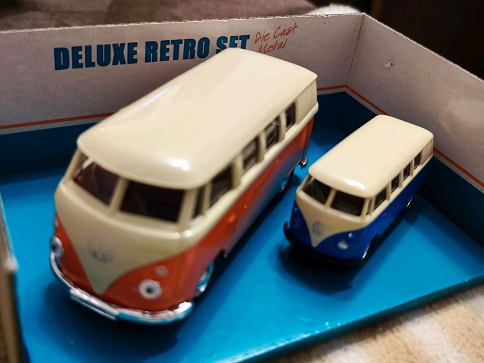 Welly, Deluxe Retro Set, 1963 Volkswagen T1 Bus, Modellauto in Wolfegg