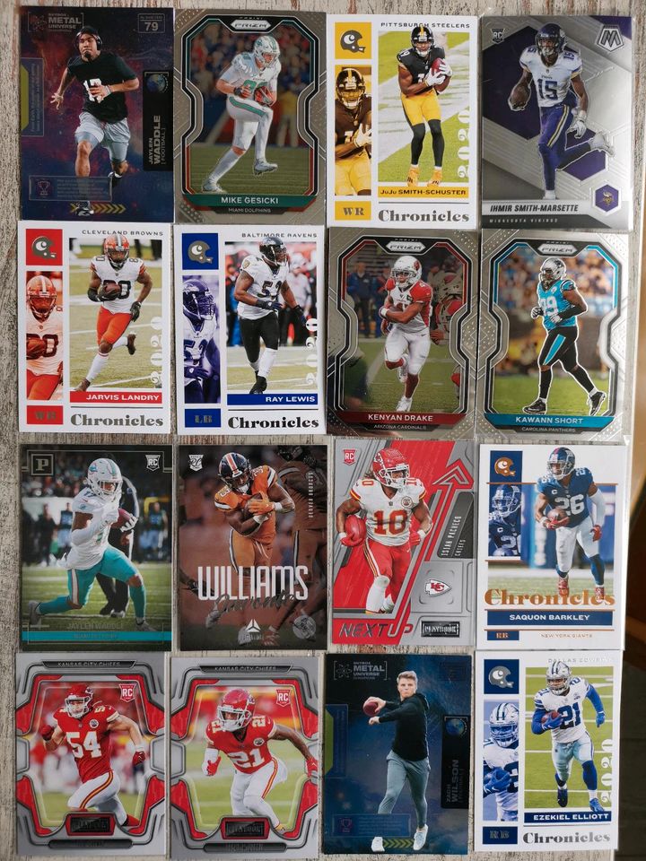 Football NFL Panini Sammelkarten. Trading Cards Mahomes, Purdy... in Reutlingen