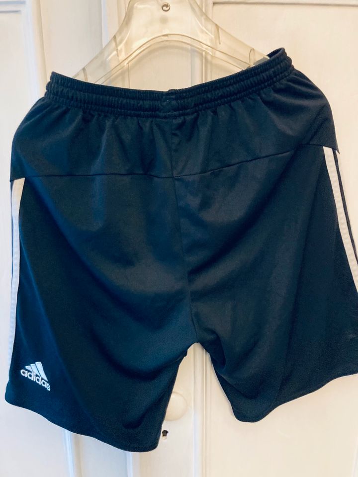 ⚜️Sport Shorts -Adidas -FCBayern- Gr.164 in Grimma