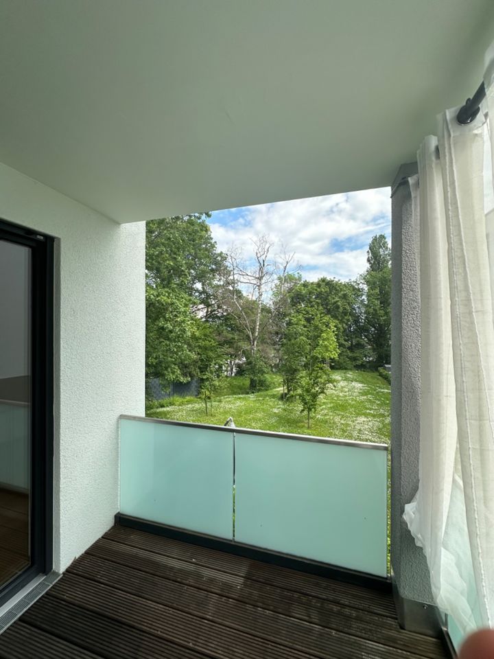 Schöne 3-Zimmer-Erdgeschosswohnung, Einbauküche und teilmöbliert in Wiesbaden