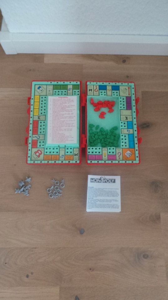 Reisespiel "Monopoly" von Parker in Mechernich