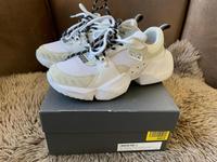 Verkaufe Herrensportschuhe von Versace Gr. 40 weiss Sachsen - Riesa Vorschau