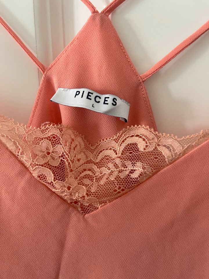 Pieces Top in Flensburg