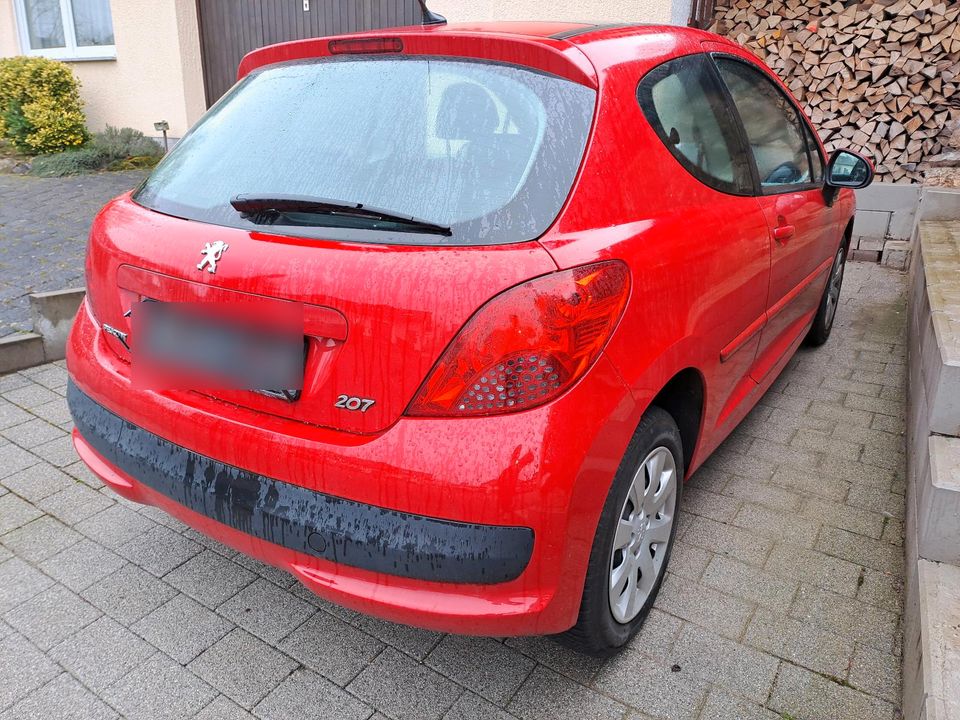 Peugeot 207 Urban Move wenig Kilometer in Koblenz