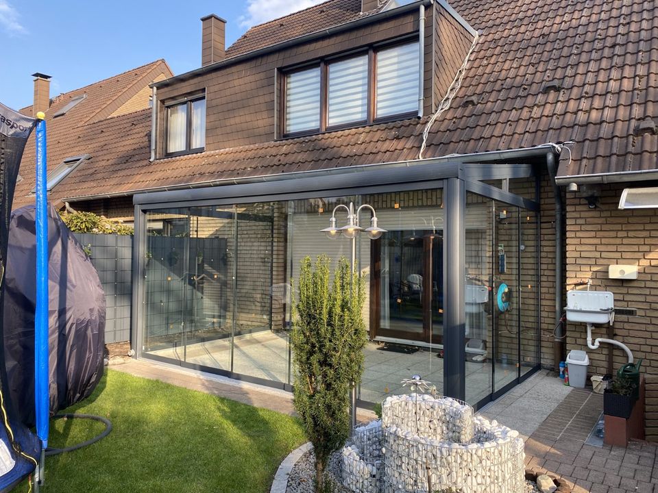 Moderne Eleganz für Ihre Terrasse Alu-Glas Terrassenüberdachung in Delbrück