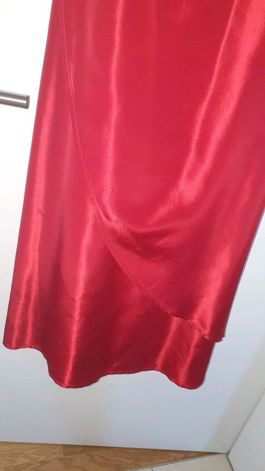 Trägerloses Ballkleid / Abendkleid Gr. S in sehr gutem Zustand in Langenfeld