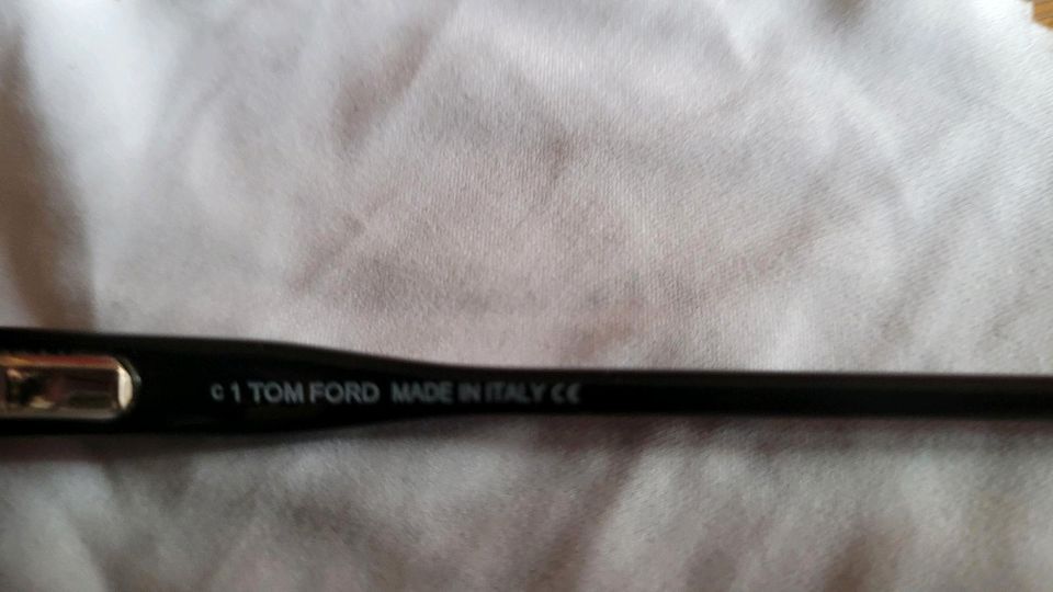 Tom Ford Brille + Sonnenblende TF 5772-B in Hamburg