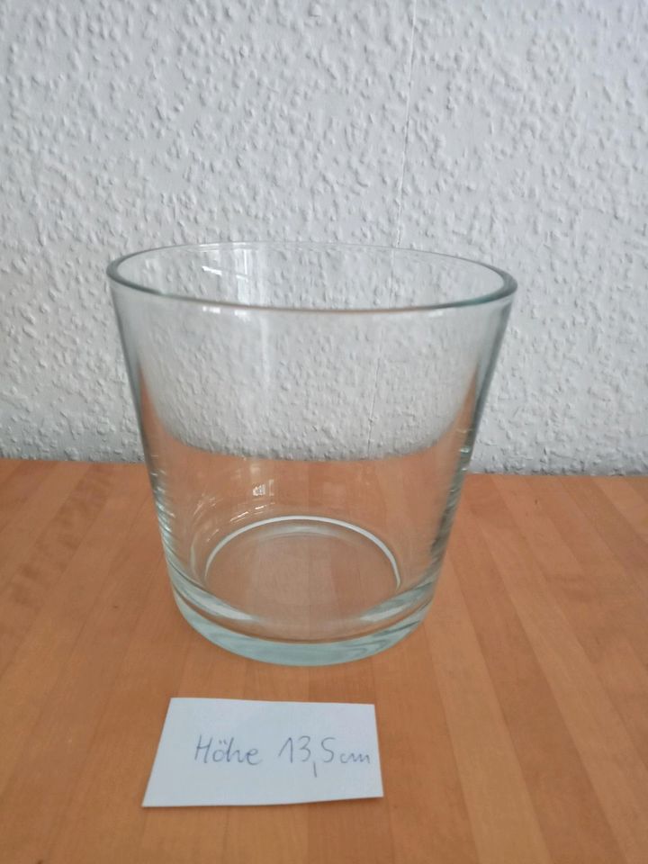 5 Glasvasen pro Stück 1€ in Köln