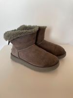 UGG Mini Bailey Bow Boots grau 37 Baden-Württemberg - Ulm Vorschau