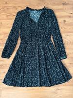 Gap Kleid Mini Langarm Sternenmotiv schwarz Nordrhein-Westfalen - Swisttal Vorschau