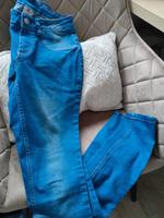 Schöne, sehr gut erhaltene Jeans in der Größe S von „ Up Fashion“ Sachsen - Freiberg Vorschau