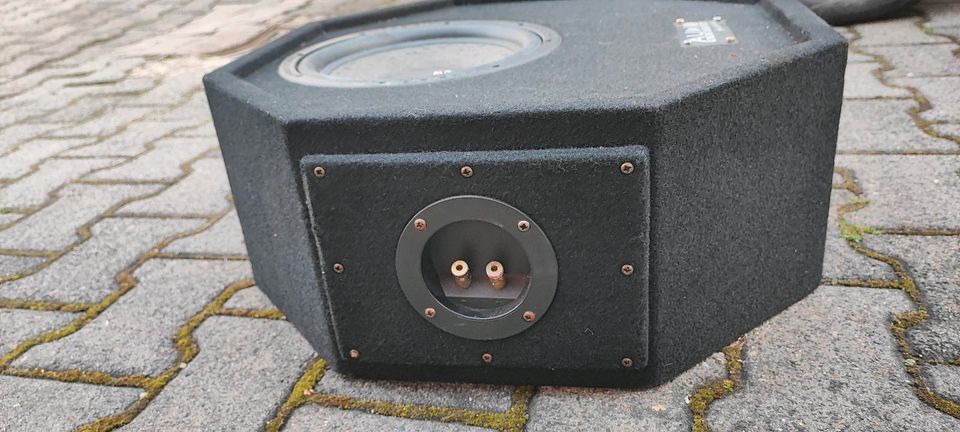 Biete ihr mein Subwoofer an in Diespeck