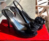 Guess High Heels Schwarz Peeptoes Satin große Rose 38 38,5 Bonn - Bonn-Zentrum Vorschau