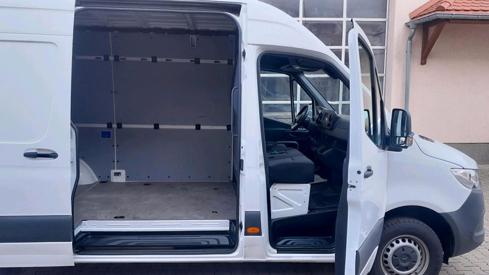 Mercedes Sprinter 315 150PS 3,5t L2H2 in Lichtenfels