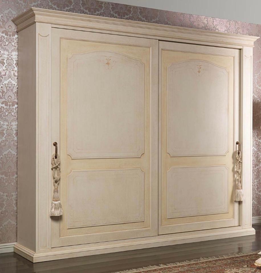 Schlafzimmerschrank in sehr gutem Zustand zum Zusammenbauen in Saarwellingen