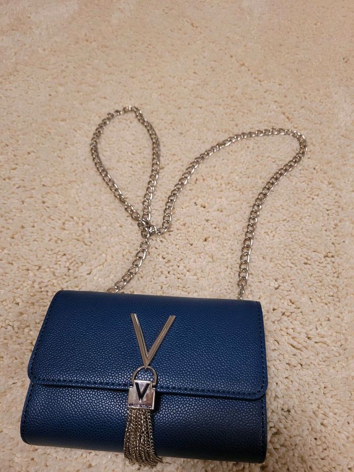 Mario Valentino Handtasche Umhängetasche Clutch blau Designer in Dauchingen