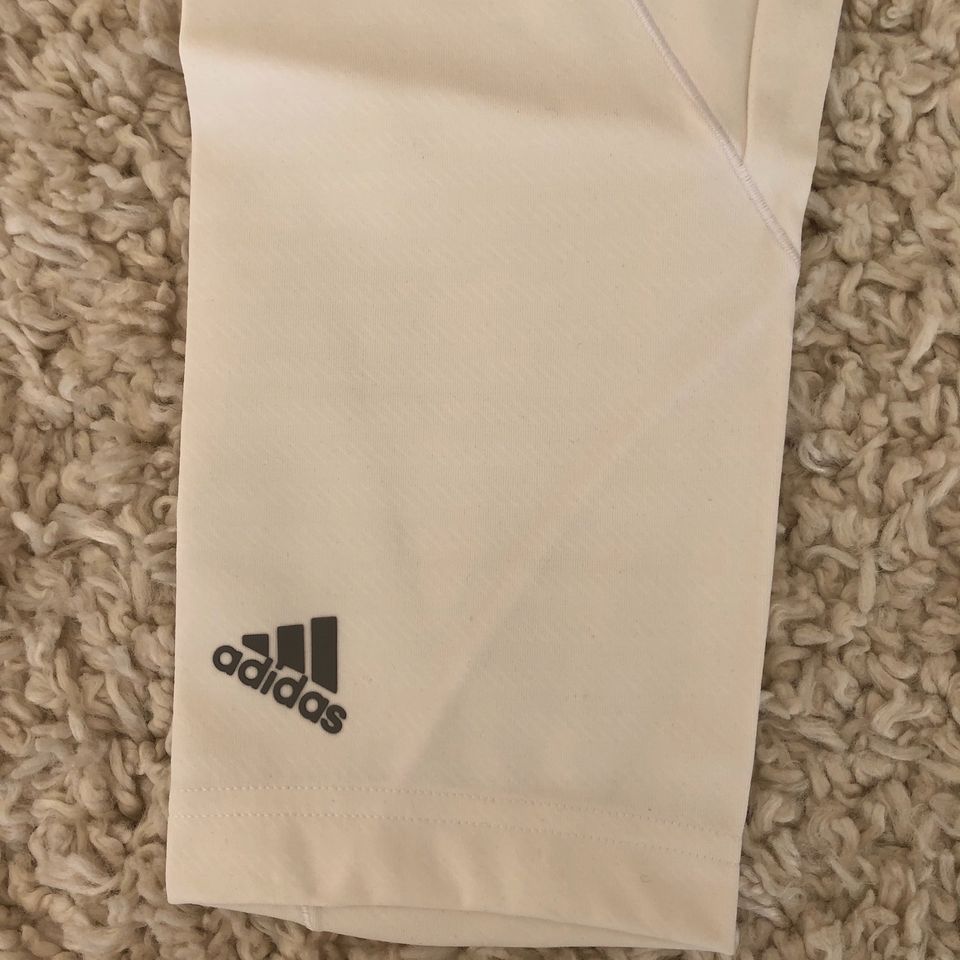 Adidas Tight/ Leggings Gr S weiß NEU in Erfurt