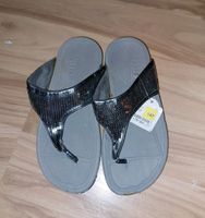 verkaufe hier eine  superschöne und stylische Flip Flops Größe 37 Schleswig-Holstein - Kiel Vorschau