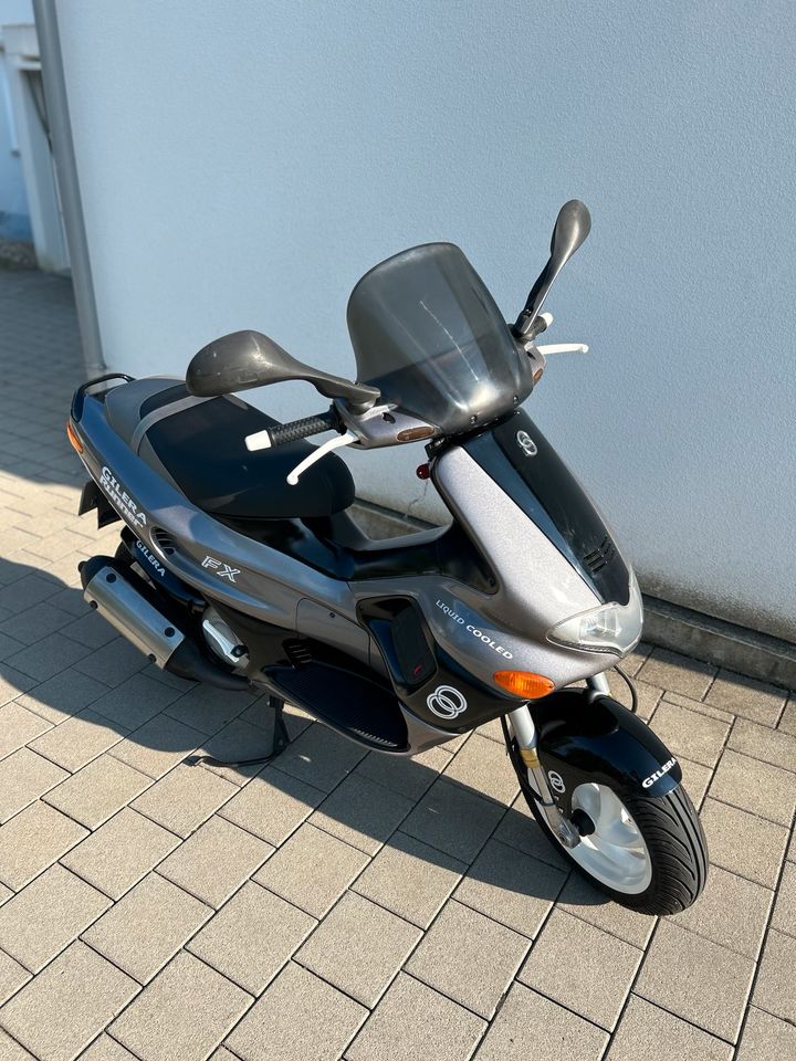 Gilera Runner 125 FX 2 Takt Tüv neu kompletter Neuaufbau in Kolbermoor