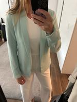 Amisu New Yorker Blazer Mintgrün trükis Gr. 38 M leicht tailiert Baden-Württemberg - Sachsenheim Vorschau