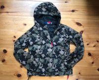 Windbreaker Windjacke mit Kapuze camouflage Kanabeach Gr. 36 S Brandenburg - Zühlsdorf Vorschau