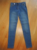 Yigga Skinny Fit Mädchen Jeans Hose Hellblau Gr. 164 Neu Berlin - Spandau Vorschau