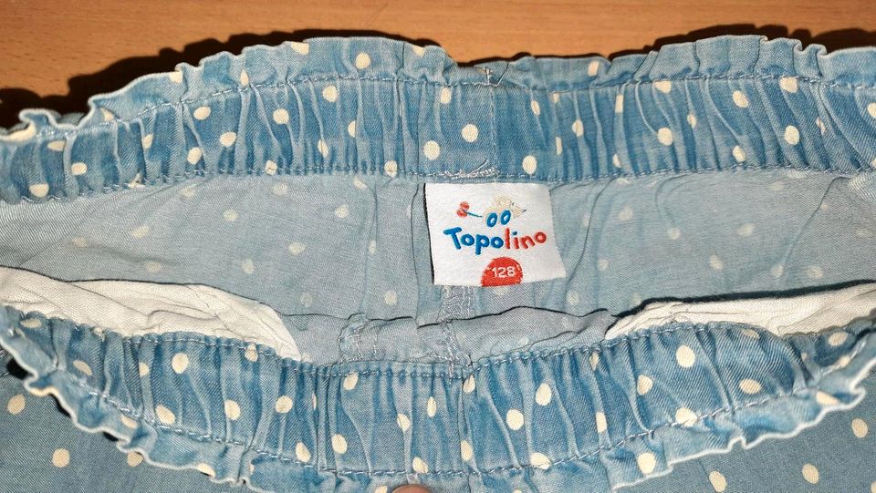 2x Shorts NEU Topolino/H&M, 1x kurze Latzhose LCKR Gr 128 in Ottendorf-Okrilla