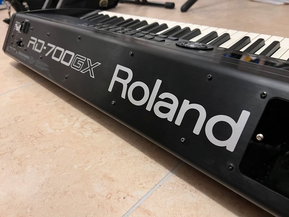 Roland RD-700GX Stage-Piano in Bad Nauheim