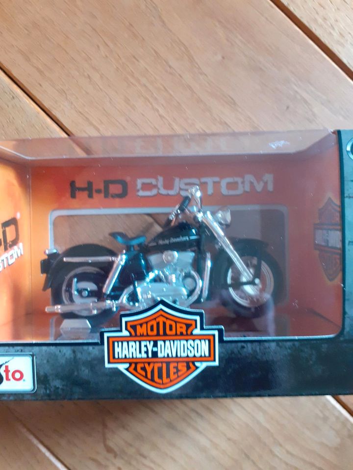 Maisto Harley Davidson Dyna VRSCDX K-Modelle Sportster OVP in Scholen