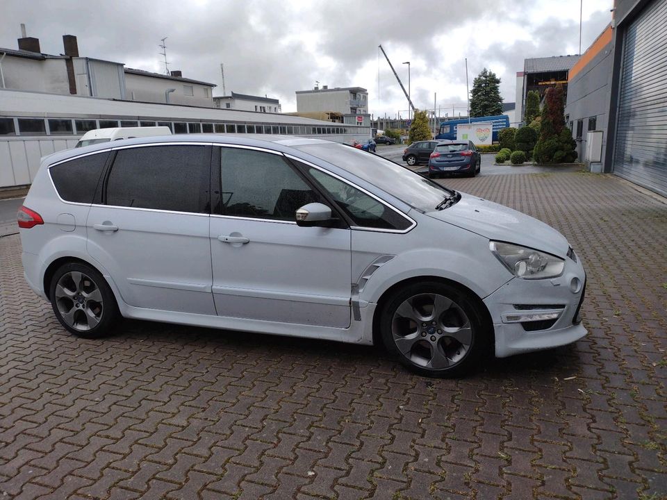 Ford s max in Offenbach