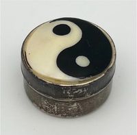 Antike Pillendose Schmuckbox Yin und Yang Silber Perlmutt Alt RAR Schwerin - Altstadt Vorschau