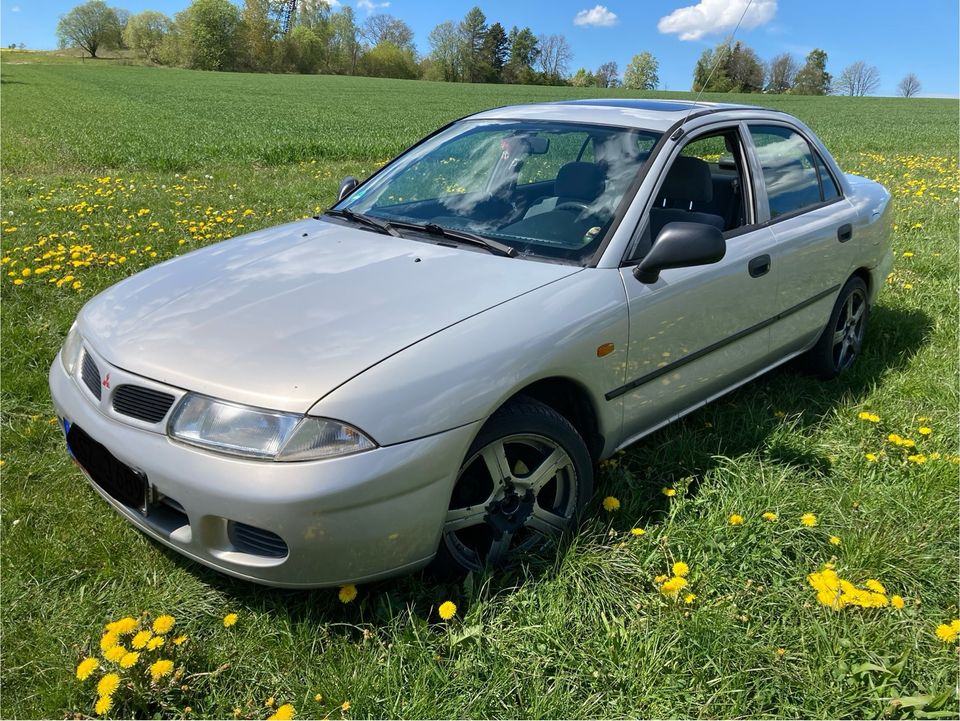 Mitsubishi Carisma DA0 1,6 in Zschorlau