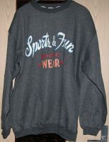 neues Sweatshirt mit Frontdruck in Gr. 7 in grau Brandenburg - Kremmen Vorschau