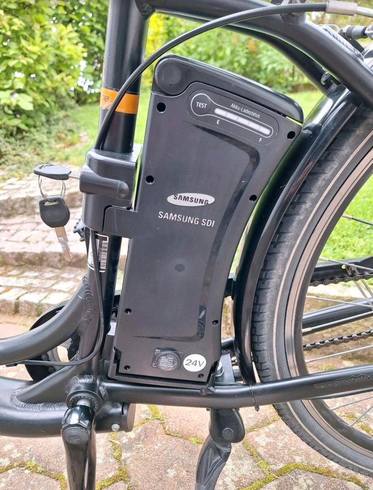 E-Bike E-Fahrrad 28 in Schwanfeld