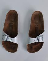 Birkenstock Gr. 37, Pantoletten. creme perlmutt glänzend Hessen - Wölfersheim Vorschau