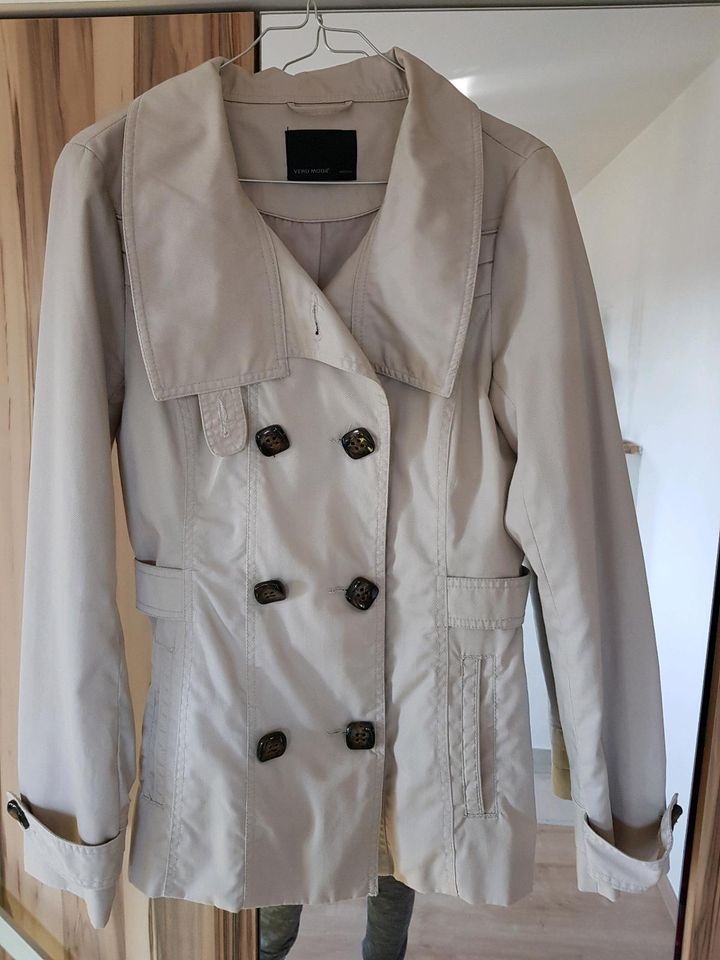 Jacke/Mantel von Vero Moda Gr.M in Tuntenhausen