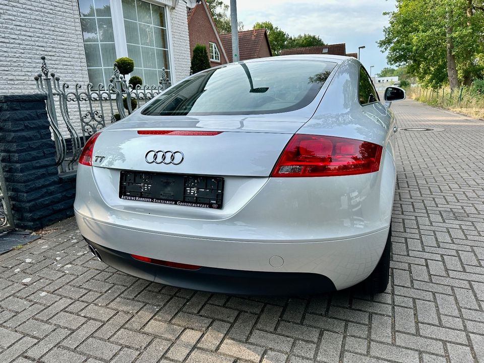 Audi TT 2.0 TFSI Coupe ORIGINAL 4315 KM S-LINE LEDER in Hannover