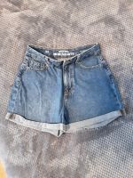 Jeansshorts, Gr. 34, C&A, High Rise, Mom Shorts Niedersachsen - Burgdorf Vorschau