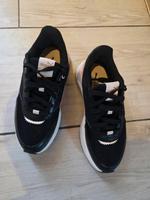 PUMA R78 Turnschuhe Black/Pink/White in Gr. 40 Hessen - Rosenthal Vorschau