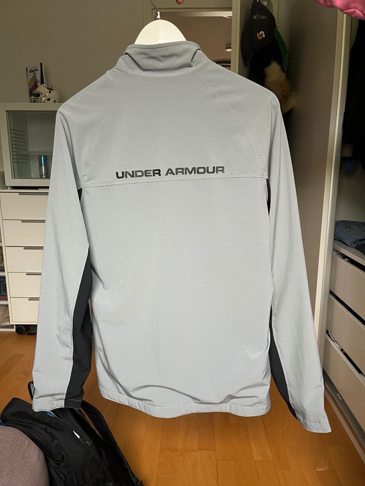 Under armour Jacke in Gießen